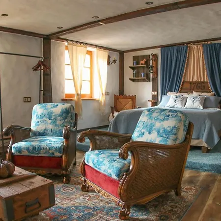 Historical Place In Old Town Apartamento